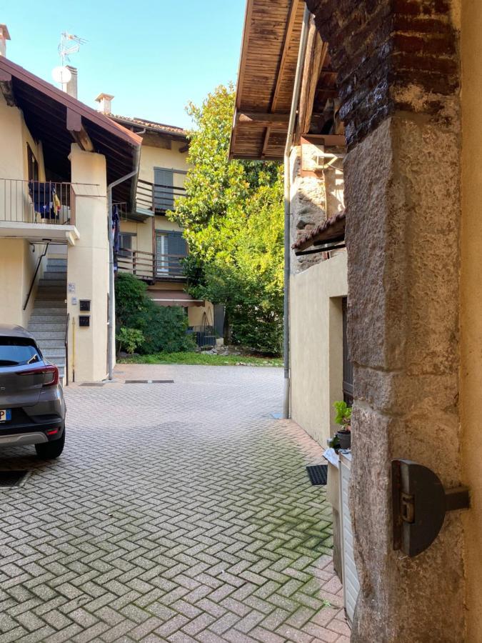 Vicolo Forno Lägenhet Mercallo Exteriör bild